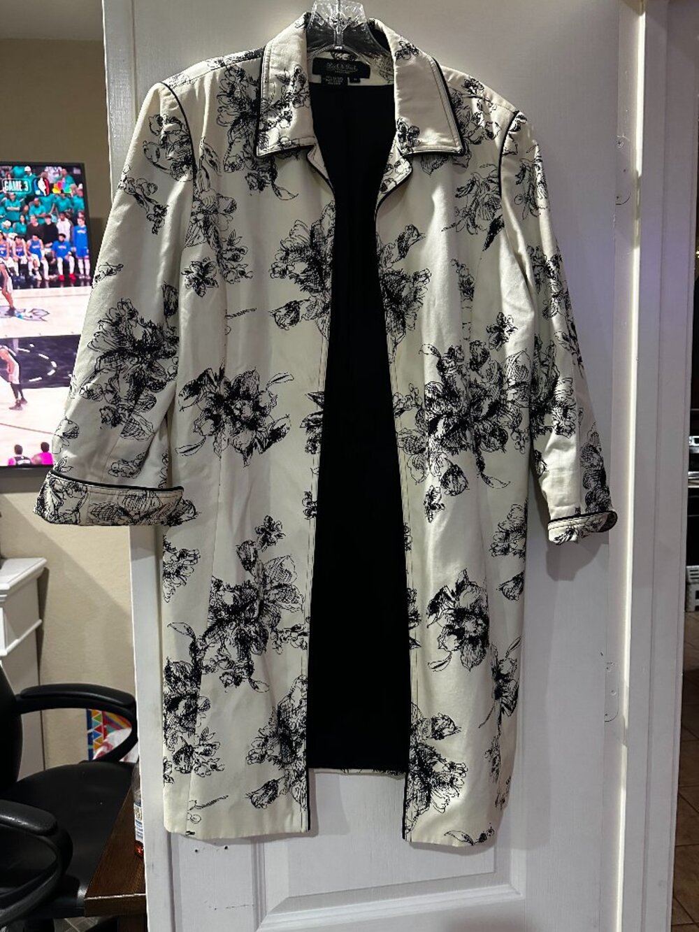 Peck & Peck Collection Black & White Floral Long Jacket Duster Coat Size 14
